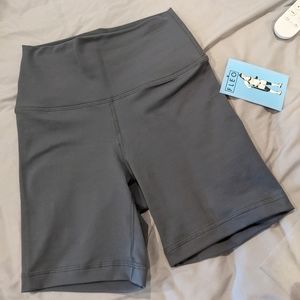 Fleo xs legging and biker short